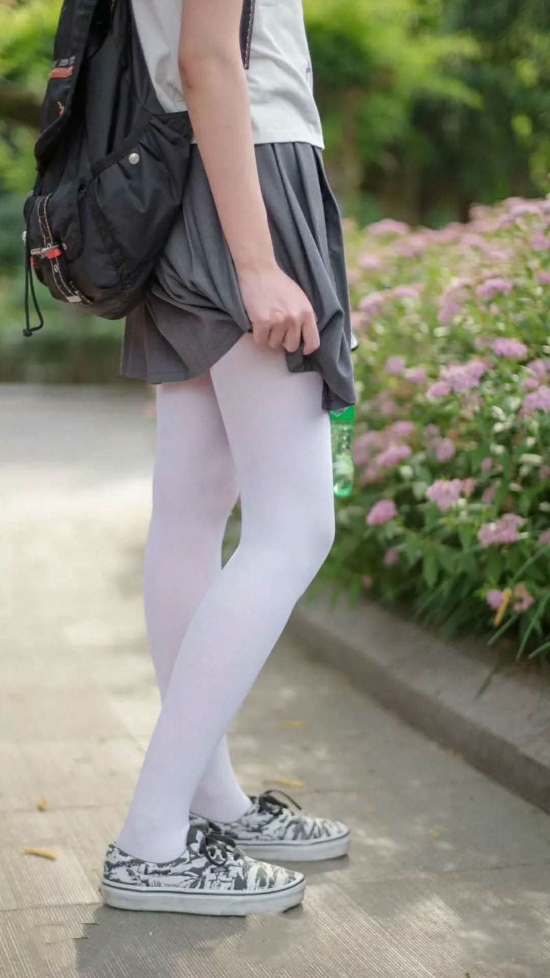 欧文突破风暴撕裂防线,76人险胜灰熊晋级下一轮