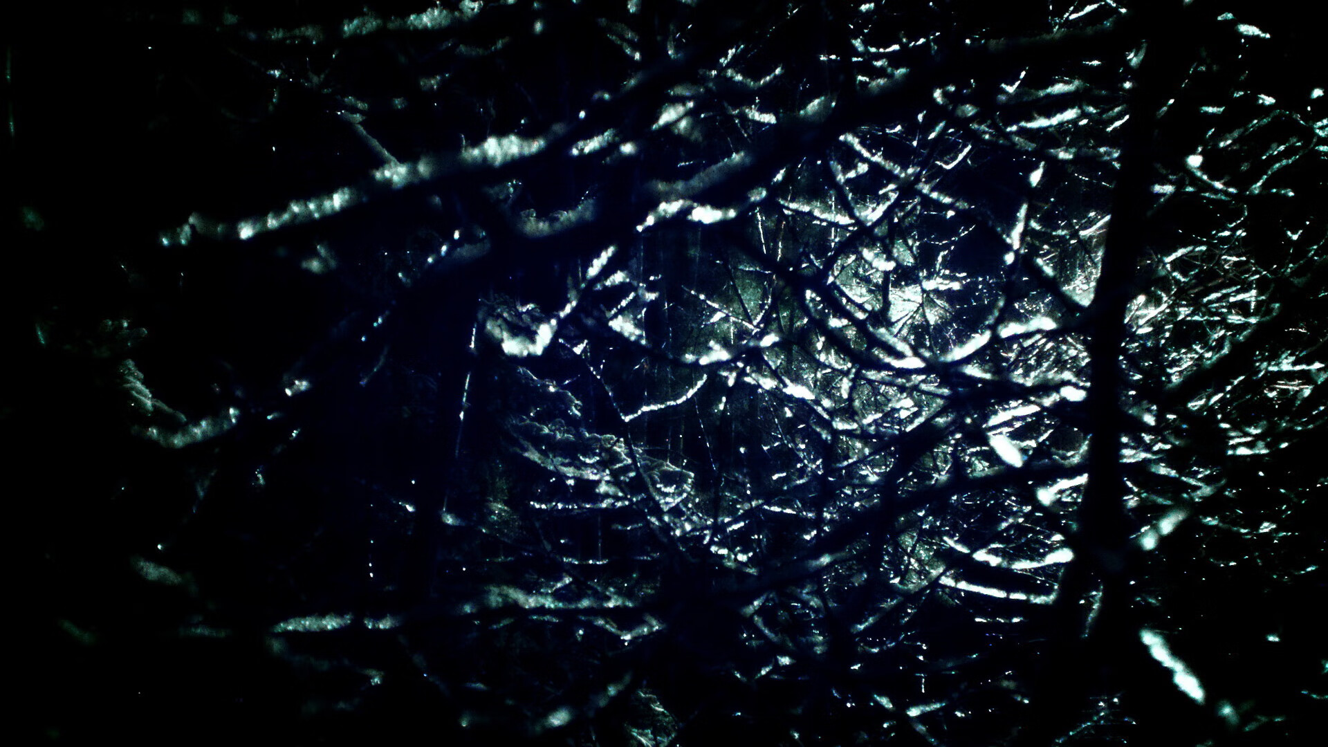 地平线两端，当尼克斯终结马刺，欧文在抢七中接管比赛