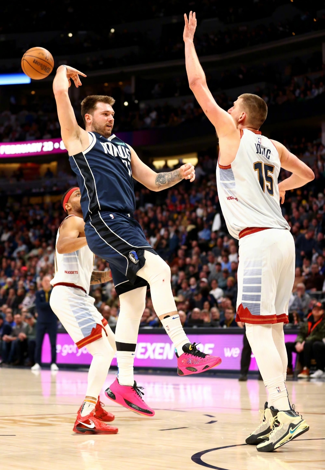 开云体育APP下载-篮网巅峰对决胜出鹈鹕，欧文在东决关键战接管比赛